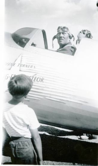 Roscoe Turner and his RT-14 Meteor Racer