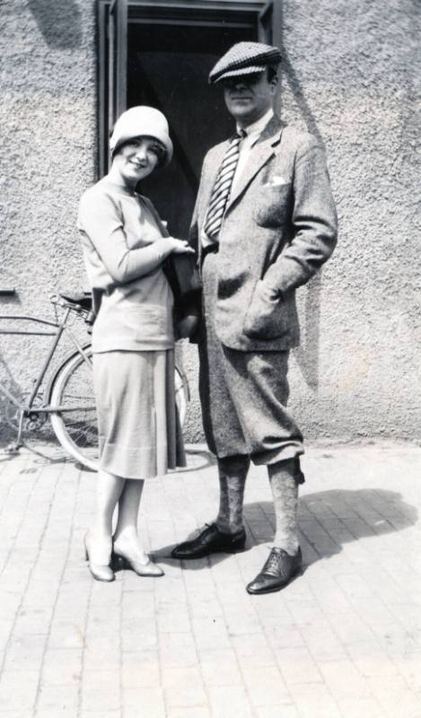 Pauline Garon and Lowell Sherman at the Alvarado