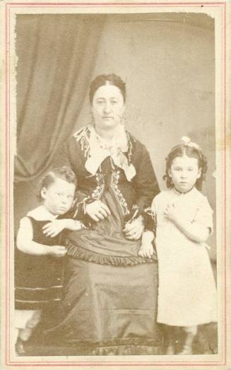 Portrait of Josefita Chavez and her children Manuela and Jose