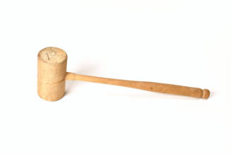 Wooden mallet for wine press