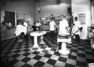 Bennie's Barber Shop